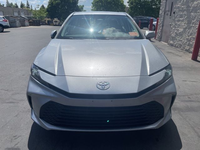 2025 Toyota Camry LE photo 2