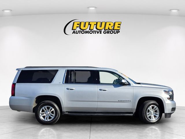 2019 Chevrolet Suburban LT photo 3