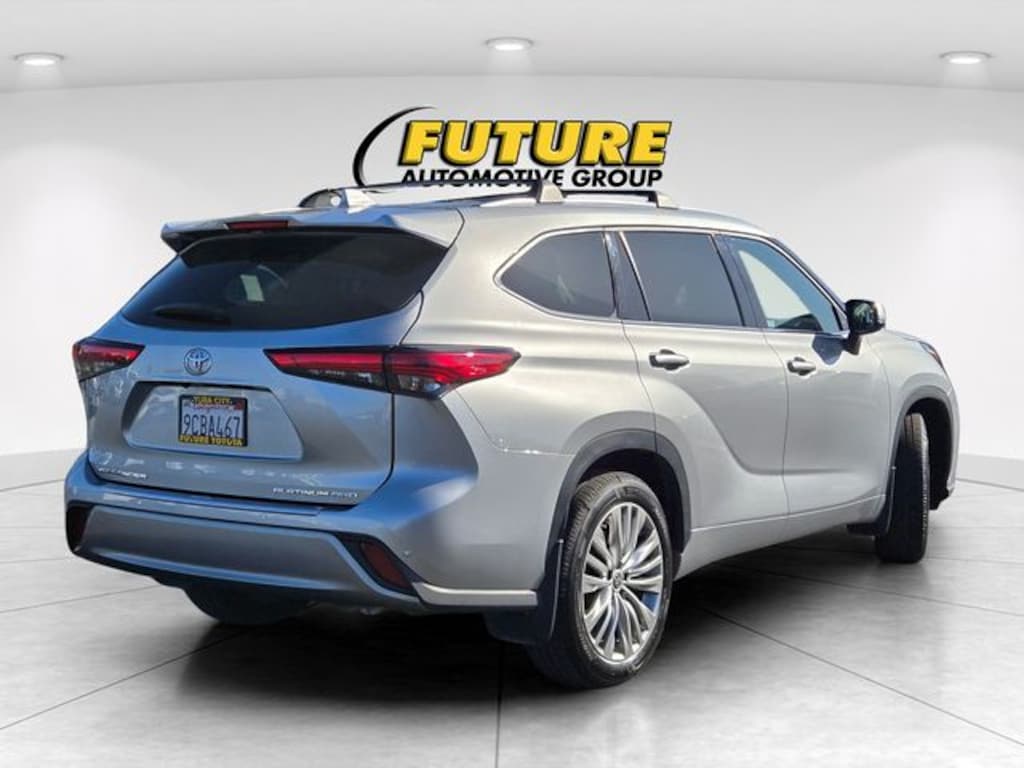 Used 2022 Toyota Highlander Platinum SUV