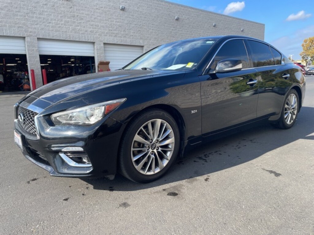 Used 2018 INFINITI Q50 3.0t Luxe Sedan