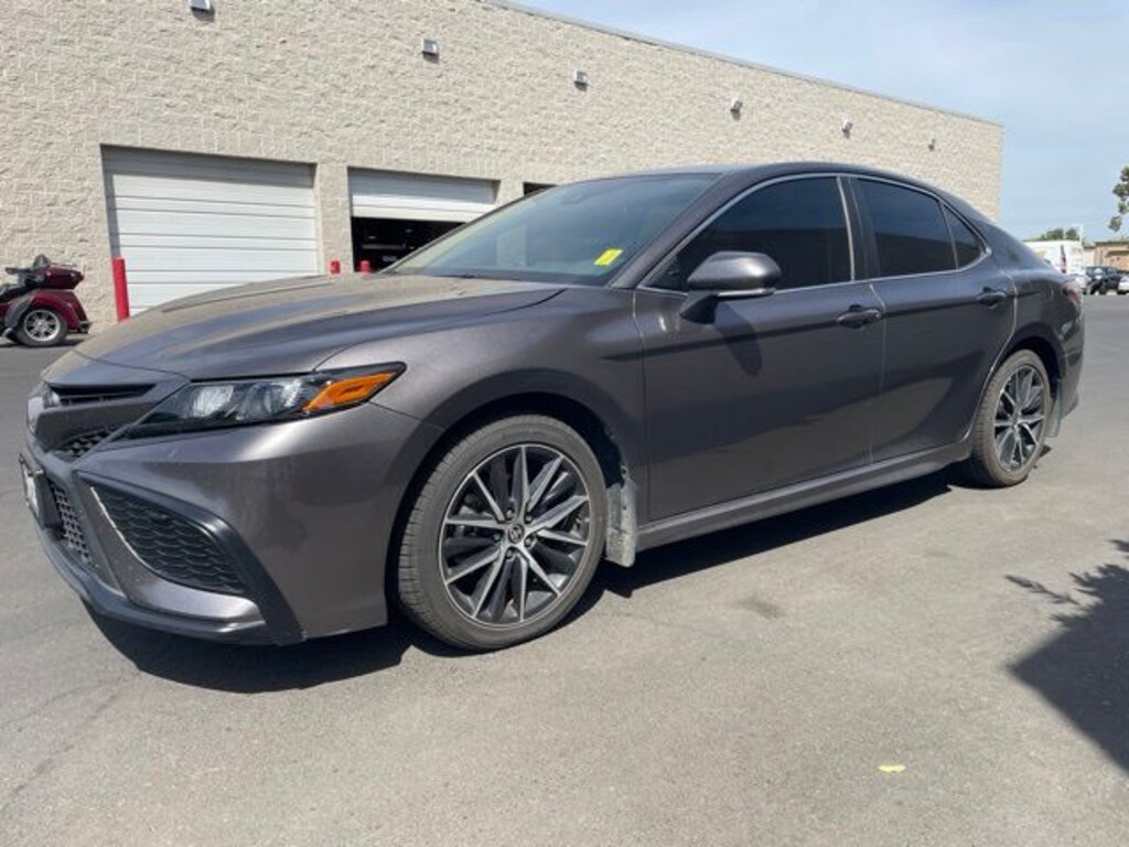 Used 2023 Toyota Camry SE Sedan