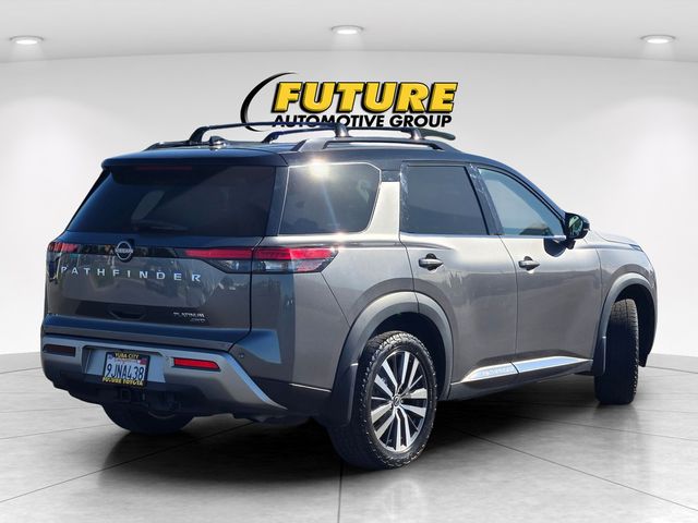 2022 Nissan Pathfinder Platinum photo 4