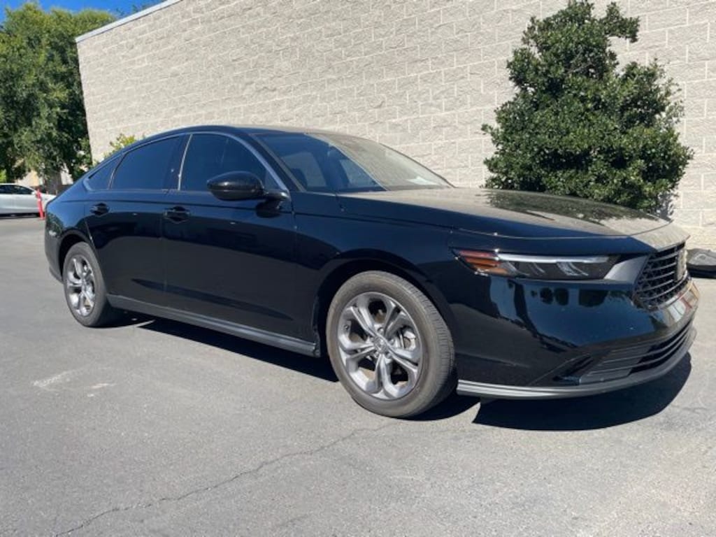 Used 2024 Honda Accord EX Sedan