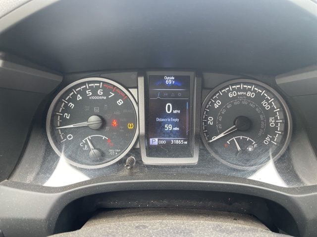 2023 Toyota Tacoma TRD Off-Road photo 5