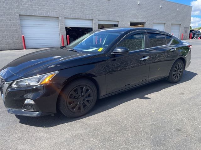 2019 Nissan Altima 2.5 S photo 3