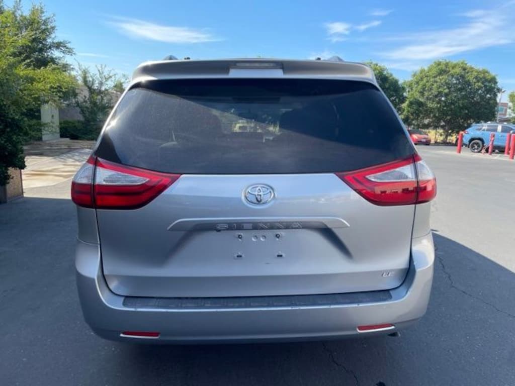 Certified 2017 Toyota Sienna LE Minivan/Van