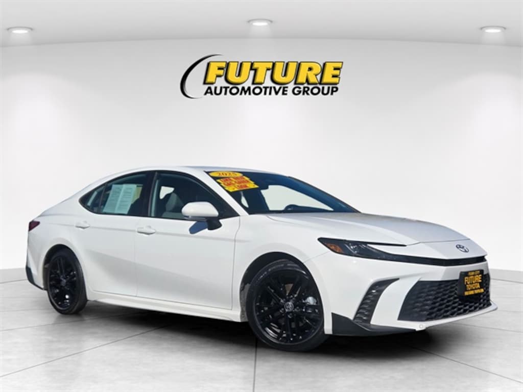 Certified 2025 Toyota Camry SE Sedan
