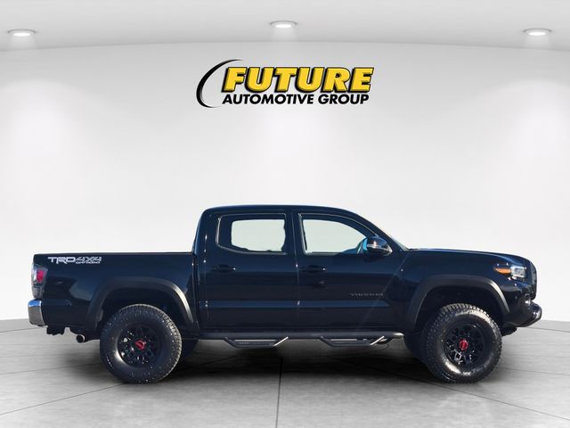 2023 Toyota Tacoma TRD Off-Road photo 3