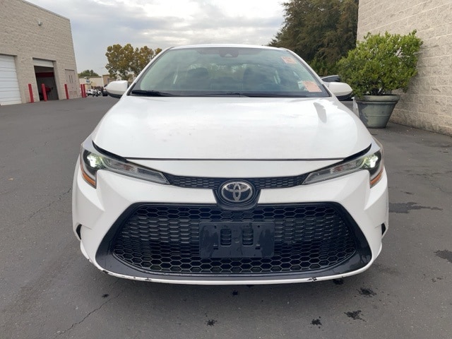 Used 2020 Toyota Corolla LE with VIN 5YFEPRAE9LP123872 for sale in Northfield, Minnesota