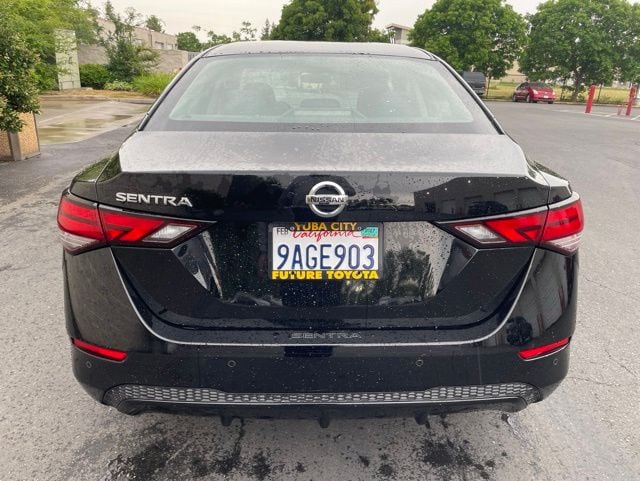 2022 Nissan Sentra S photo 4