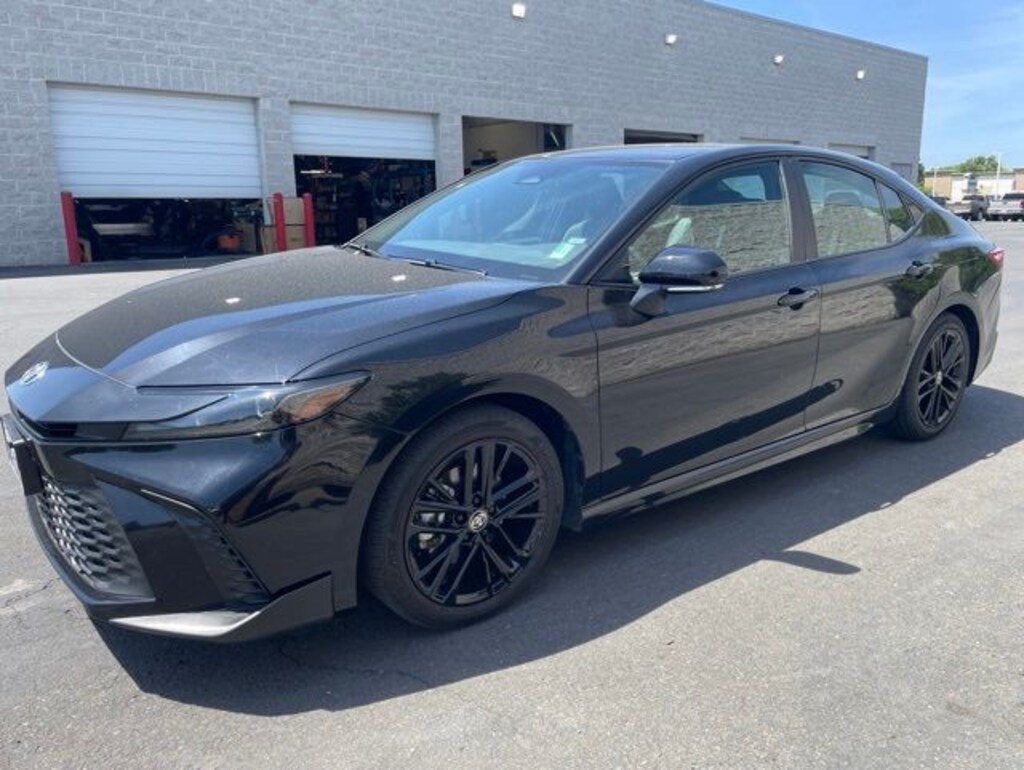 Certified 2025 Toyota Camry SE Sedan