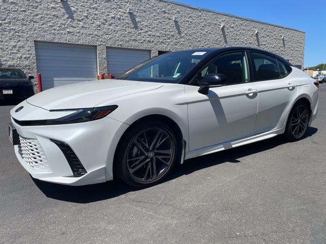 2025 Toyota Camry XSE photo 3