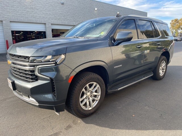 2021 Chevrolet Tahoe LT photo 3