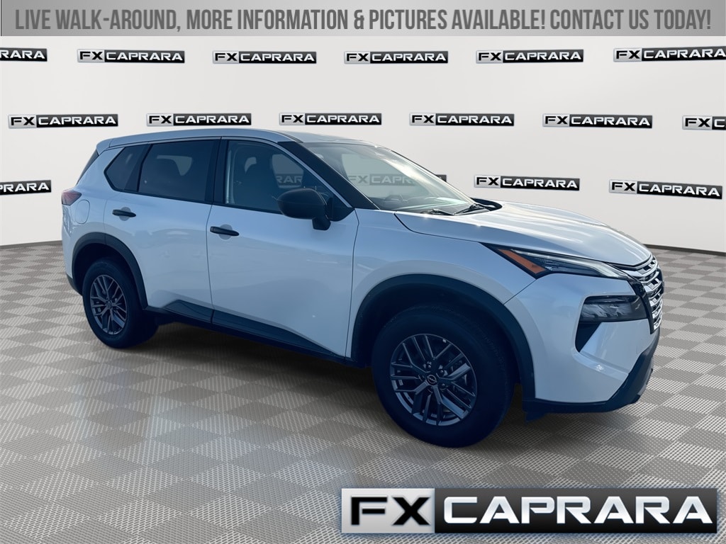 2024 Nissan Rogue S's photo