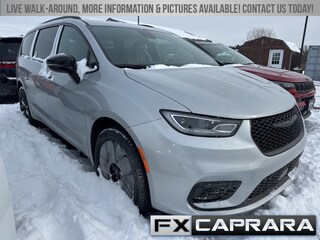 2026 Chrysler Pacifica SELECT AWD Passenger Van