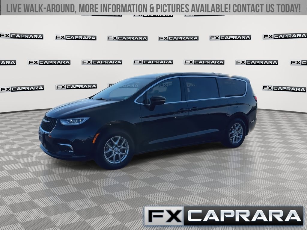 Used 2025 Chrysler Pacifica Select Van Passenger Van