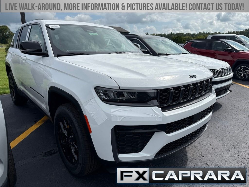 New 2026 Jeep Grand Cherokee LAREDO ALTITUDE 4X4 Sport Utility
