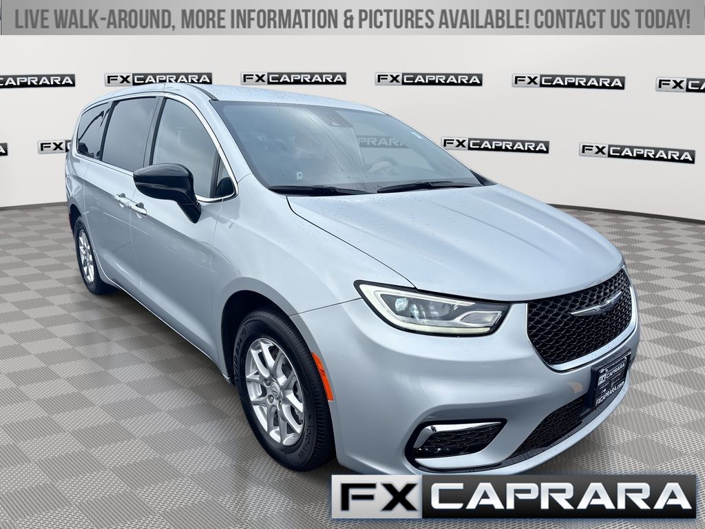 2026 Chrysler Pacifica Van Passenger Van 
