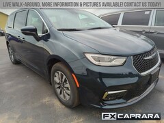 2023 Chrysler Pacifica Hybrid PLUG-IN  TOURING L Passenger Van