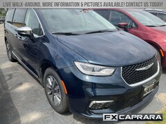 2023 Chrysler Pacifica Hybrid PLUG-IN  LIMITED Passenger Van