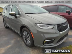 2023 Chrysler Pacifica Hybrid PLUG-IN  LIMITED Passenger Van