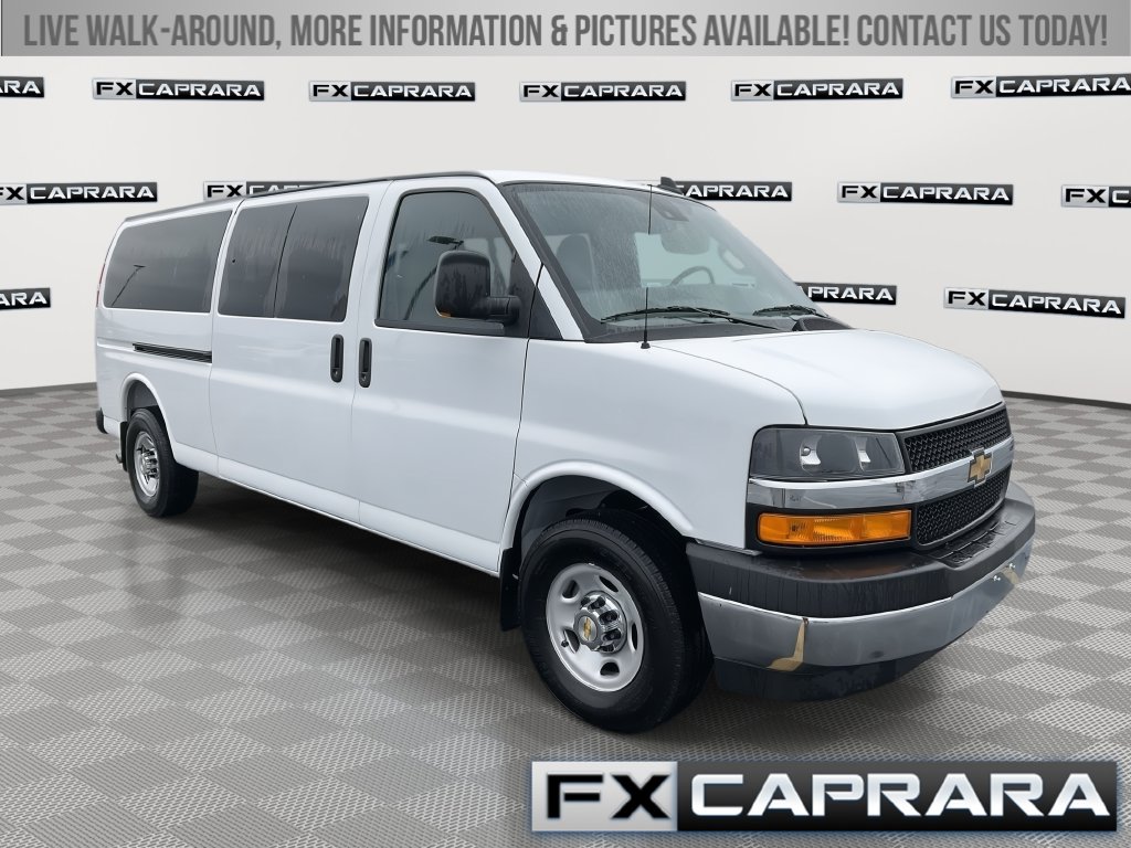 2025 Chevrolet Express 1LT