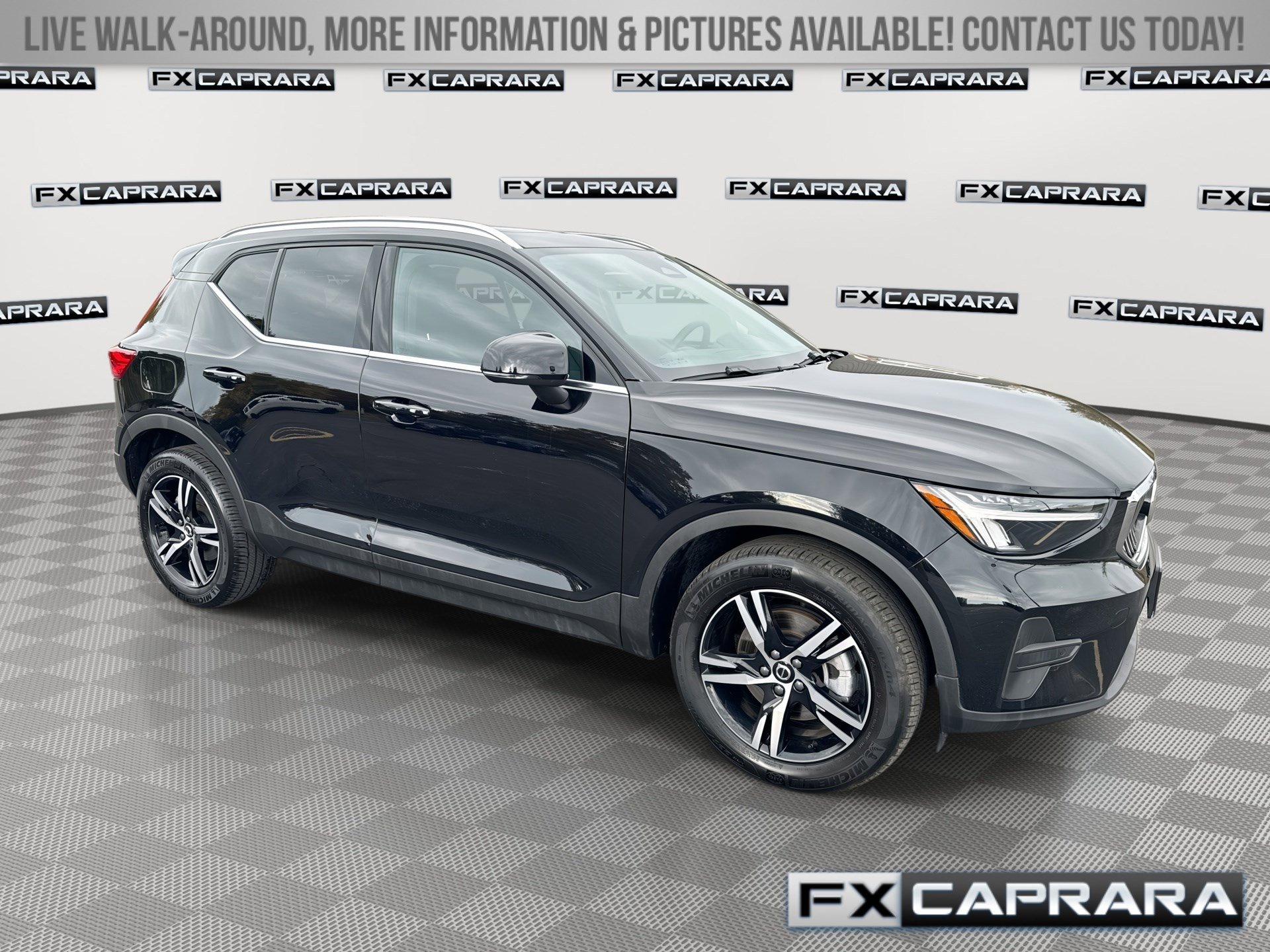 2025 Volvo XC40 Core's photo
