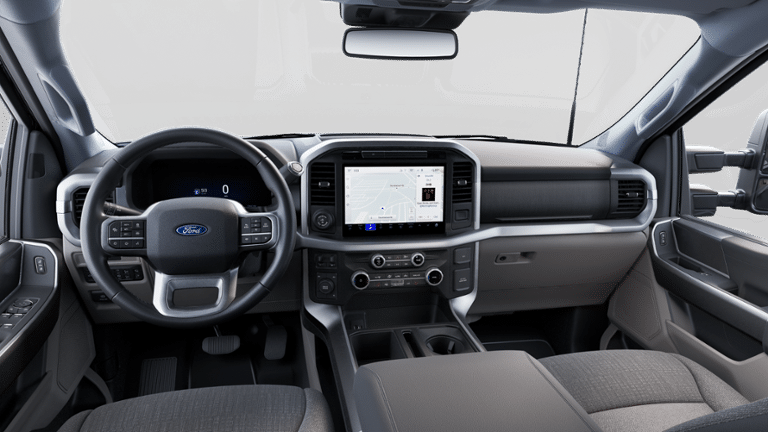 2025 Ford F-150 XLT 8