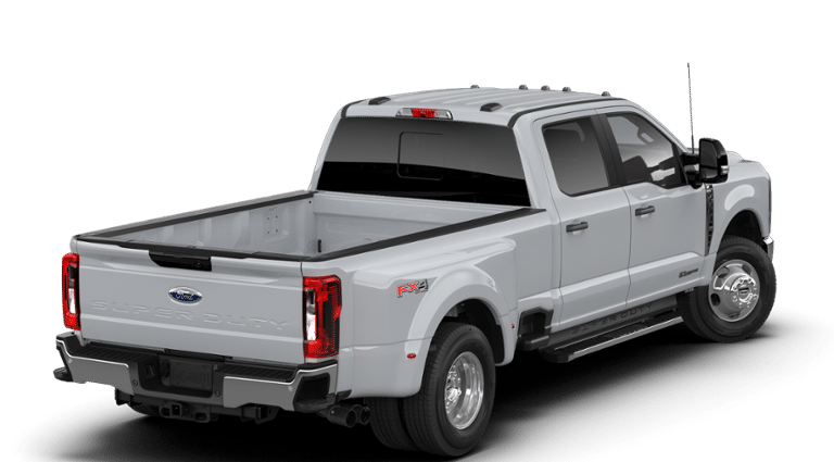 2026 Ford F-350 XLT photo 3