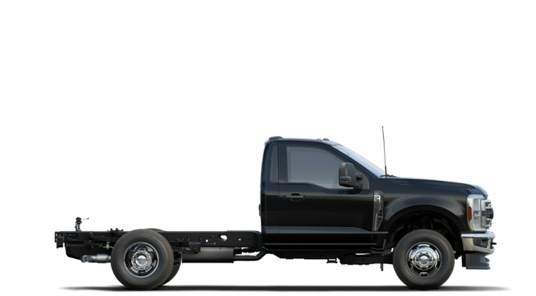 2025 Ford F-350 Super Duty Chassis Cab XLT - Photo 27