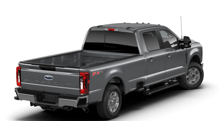 2026 Ford F-350 XLT photo 3