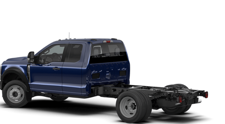2026 Ford F-550 photo 2