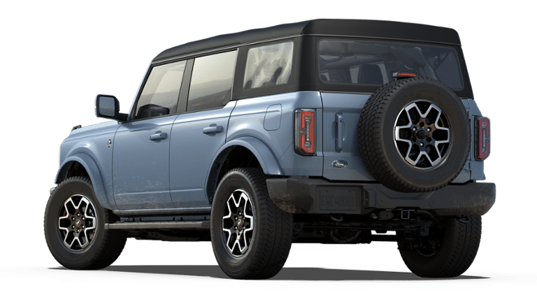 2025 Ford Bronco Outer Banks photo 2