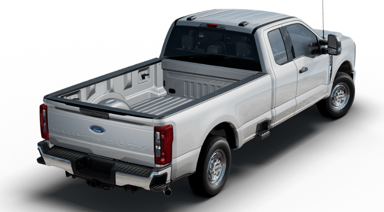2023 Ford F-250 XL photo 3