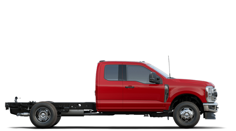 2025 Ford F-350 Super Duty Chassis Cab XLT - Photo 27