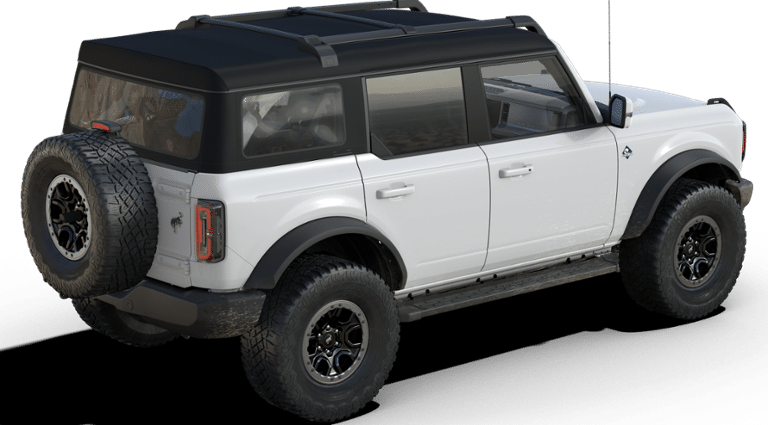 2025 Ford Bronco Outer Banks photo 3