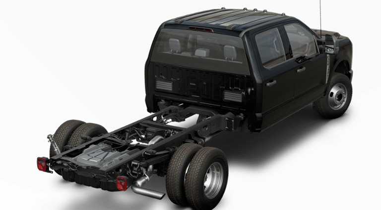 2023 Ford Super Duty F-350 DRW F-350 XL Truck Crew Cab