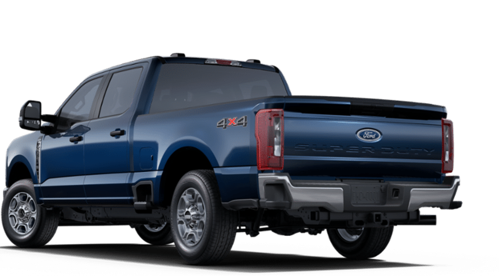 New 2025 Ford F-250 XLT Truck Crew Cab