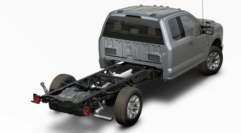 2024 Ford F-350 XLT photo 3
