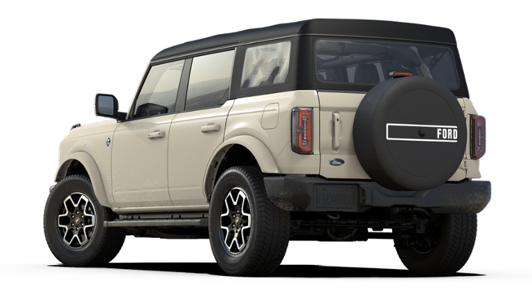 2025 Ford Bronco Outer Banks photo 2