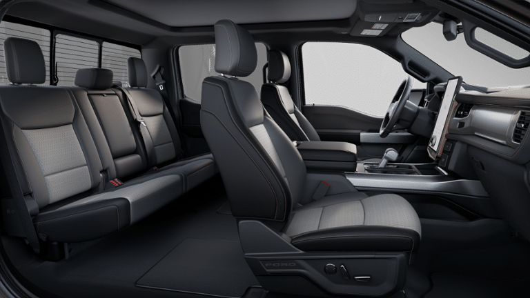 2025 Ford F-150 Lightning Lariat 28