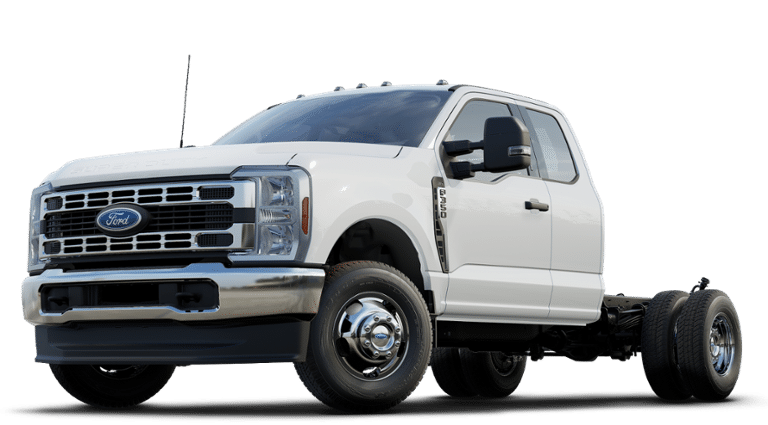 2024 Ford F-350 XLT photo 2