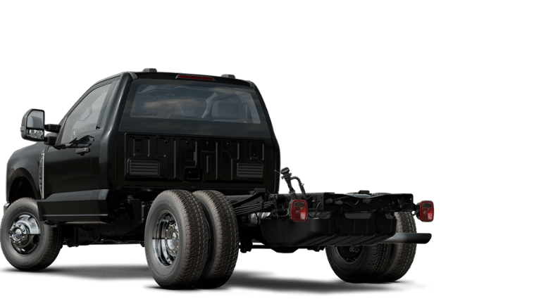 2024 Ford F-350 XLT photo 2