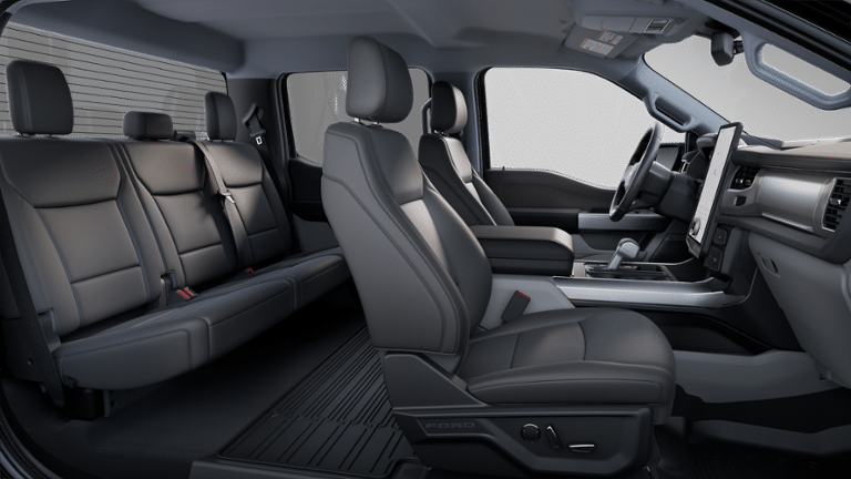 2025 Ford F-150 Lightning photo 30