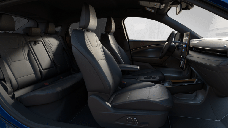 2025 Ford Mustang Mach-E Premium - Photo 28