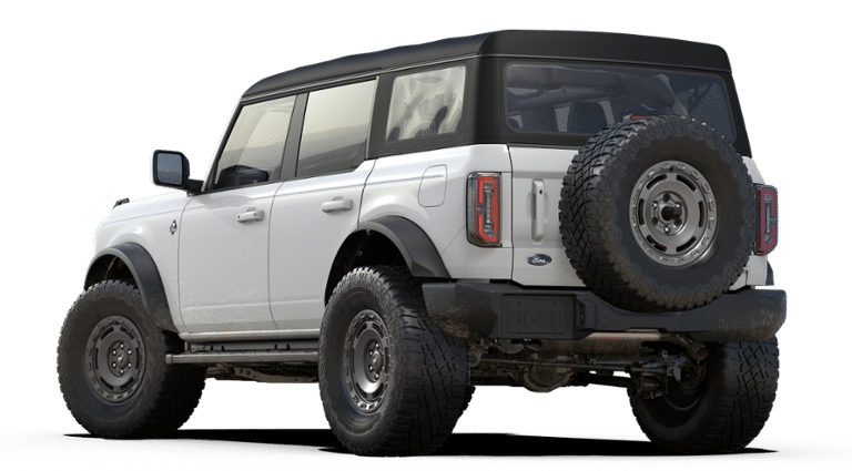 2025 Ford Bronco Outer Banks photo 2