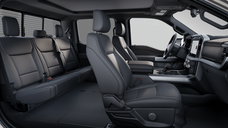 2025 Ford F-150 XLT - Photo 28