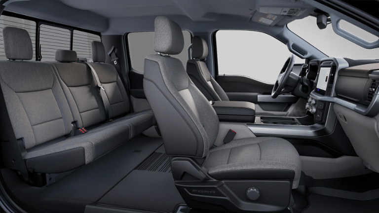 2025 Ford F-150 XLT - Photo 28