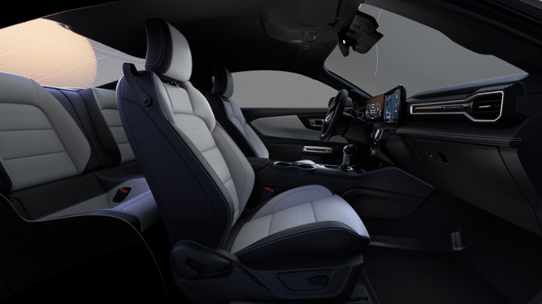 2025 Ford Mustang  7