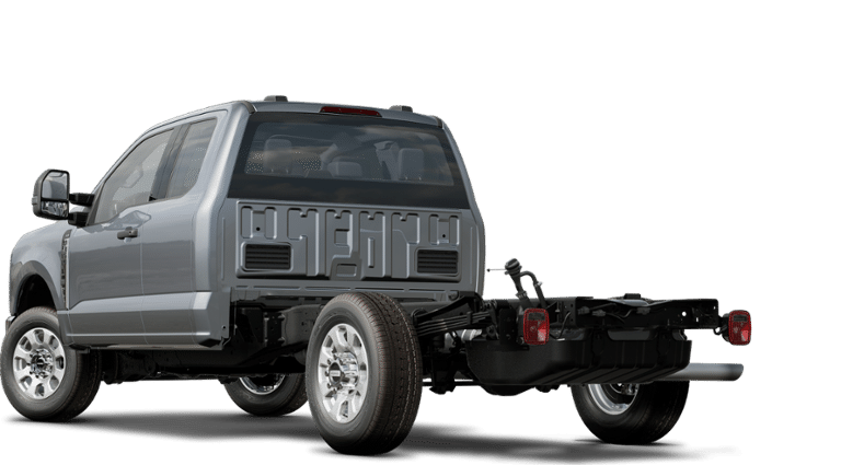 2024 Ford F-350 XLT photo 2